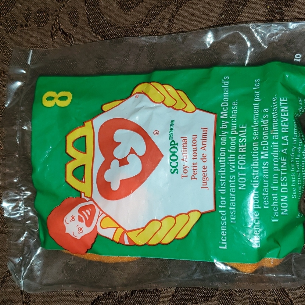 Scoop Teenie Beanie Baby New Never Opened